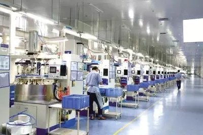 蓝思科技加码3D玻璃，目标年收入增长60亿，趋势资产管理助力